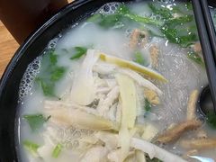 -鸭小妹鸭血粉丝(老门东店)