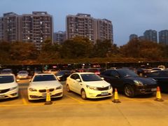 -东豪园林海鲜酒家(南港路辅路店)