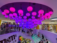 -m豆巧克力世界(上海世茂广场店)