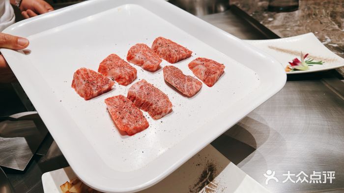 鸣龙上雅铁板烧日料(长宁店)图片