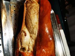 精品烤鸭-悦江(梅奔中心店)