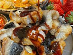 -围炉肉舍•炭烤活鳗•丹东海鲜烤肉(步行街店)