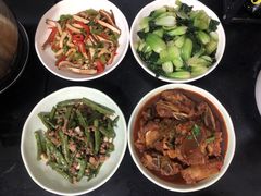 -鲸育宝宝月嫂(徐汇店)