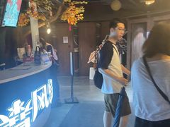 -暴风岛沉浸式体验馆(百联世纪店)