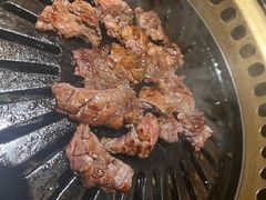 -炼火烤肉店