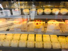 -红宝石·鲜奶小方·海派西点房(丰庄店)