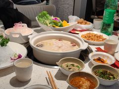 -三人行骨头王火锅(长寿店)