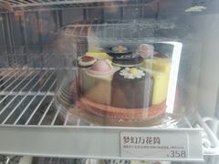 -DQ·蛋糕·冰淇淋(三亚青春颂店)