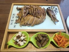 -有红鸡毛店·川菜(建设路店)