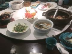 -荷塘秋月·本帮江浙菜(国权路店)