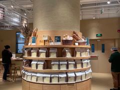 -七鲜超市(瑞虹天地太阳宫店)