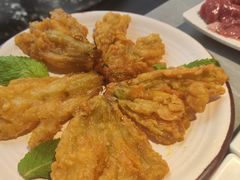 -生活如沸·顺德水牛奶火锅(人民广场店)
