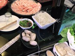 -鼎盛山海火锅(北戴河刘庄夜市老虎石浴场店)