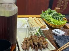 -陆记牛庄·碳锅龙虾烧烤(爱上花园店)