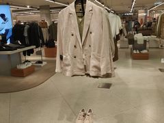 -ZARA(大上海时代广场店)