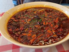 -洪霞餐馆·川菜·鲜货现炒(两江春城店)