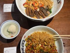 -李犟大爆鳝面·手工蟹黄包(湖滨西湖店)