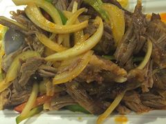 手撕羊腿-东方亚克西餐厅(西康路店)