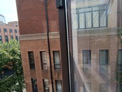 -上海市静安区图书馆(新闸路馆)