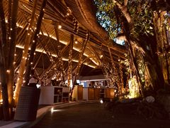 -Hai Bar And Grill