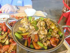 -老街烧烤大排档·地道湖北菜·龙虾馆(汉口火车站店)