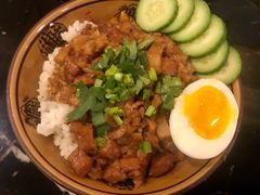 温泉蛋卤肉饭-Let's Taipei 非常烘焙(太古里店)