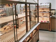 面包甜点陈列柜-美俪家族(巴黎都市店)