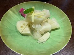 -湖畔鲁菜·二十年老字号餐厅(大明湖店)