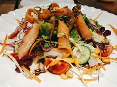 烟熏三文鱼沙拉-LUCCA卢卡西班牙海鲜饭(远洋广场店)