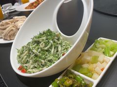 -艳阳天民俗村(公园路店)