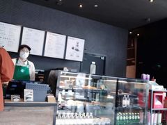 -星巴克(七宝领展广场1F店)