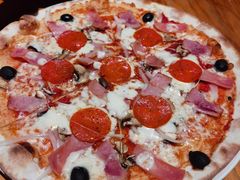 -JINNS锦时 steak&pizza(浸信会礼拜堂旧址店)