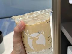 -瑞幸咖啡(镇江新城吾悦广场店)