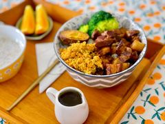 招牌卤肉饭-荏苒
