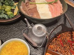 -三出山火锅(南京万象天地店)