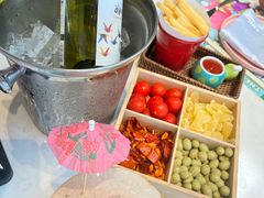 -水桶王国主题餐厅·聚会·生日派对·亲子活动·家庭套餐(亚龙湾希尔顿店)