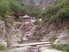 -大平台龙居瀑布旅游区