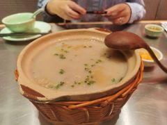 潮界生滚牛肉粥-潮界(虹桥新天地店)