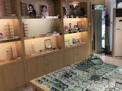 -何氏眼科视光中心·眼镜·配镜(汇泉东路店)