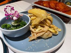 盐焗手撕鸡-尚一汤 广东炖汤(金桥国际店)