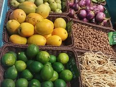 -野山舂·贵州现舂酸汤火锅(鸿通城店)