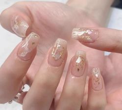 -悦指间美甲美睫
