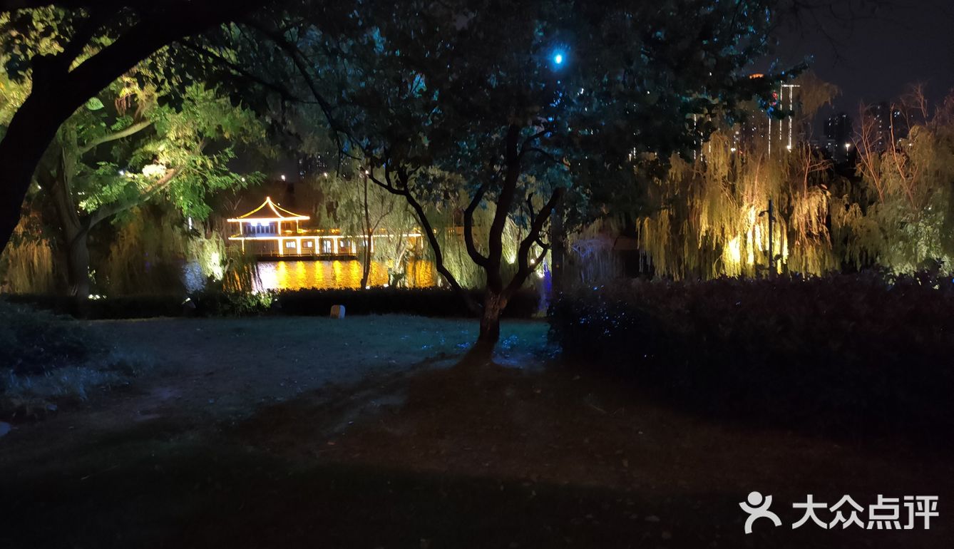 夜游集庆门古城墙
