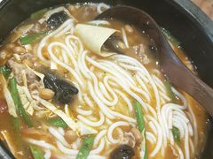 -蒙自源过桥米线(红谷滩万达店)