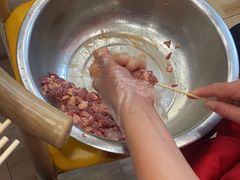 -哈尔滨小酒馆·鲜肉现穿自助烧烤(康新花园店)
