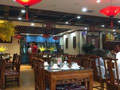 大堂-那家老院子东北菜·饺子·小鸡炖蘑菇(艳华街店)