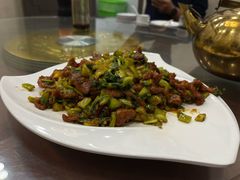 怪味牛柳-恩宏德餐馆(平山道店)
