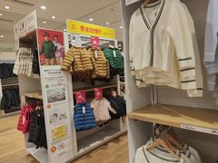 -优衣库(太原龙湖万达广场店)