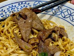 -李与白包子铺(桐梓林店)
