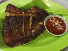 -明记烧鱼美味店